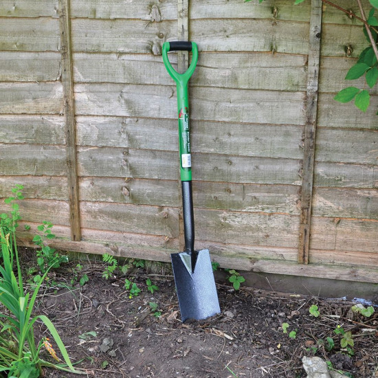 KINGFISHER BORDER SPADE  CS580          