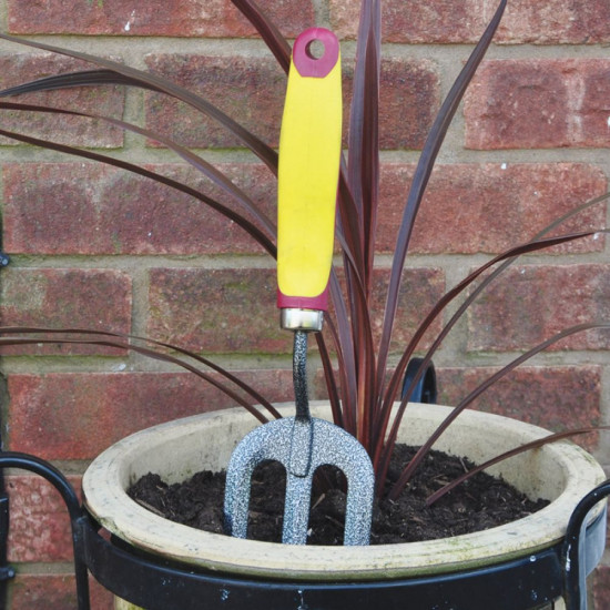 KINGFISHER SOFT GRIP HAND FORK  RC501